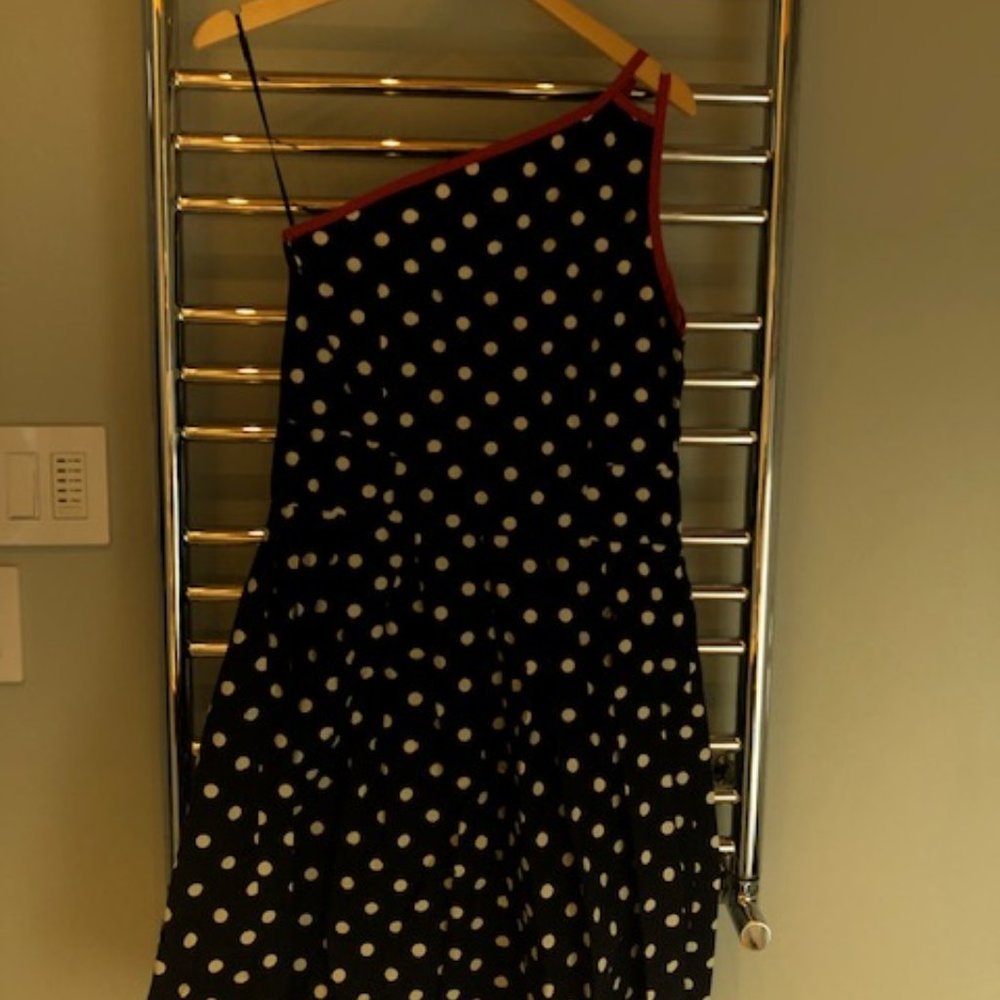 One shoulder dress